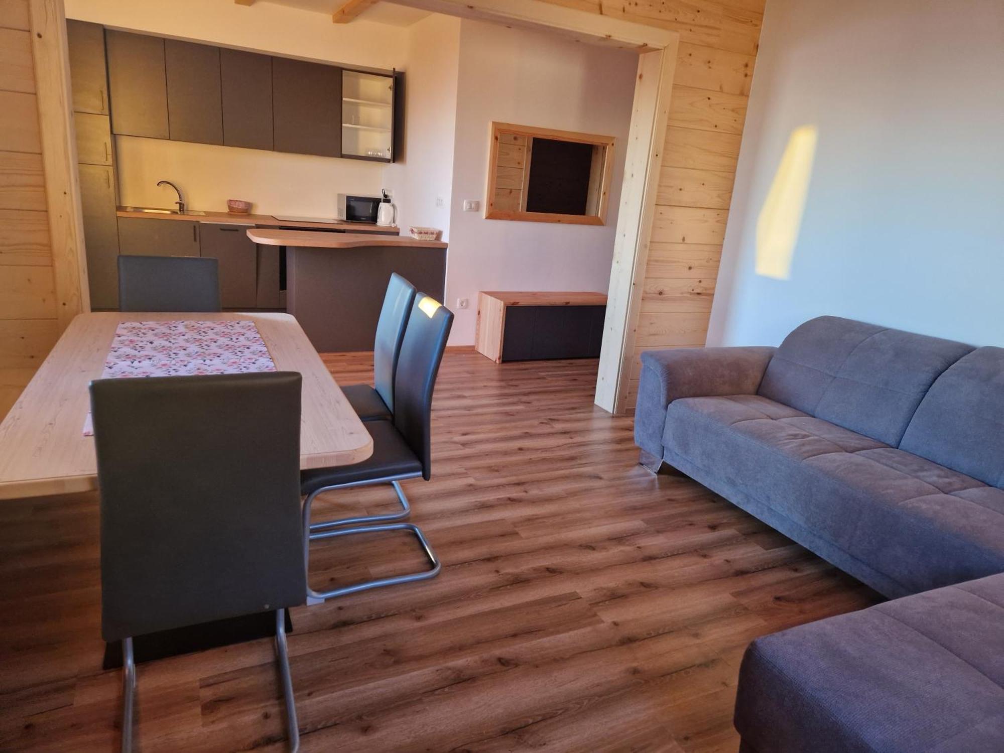 Guest House Pr Ambruzarju & Apartments 서클리예나고렌스켐 객실 사진