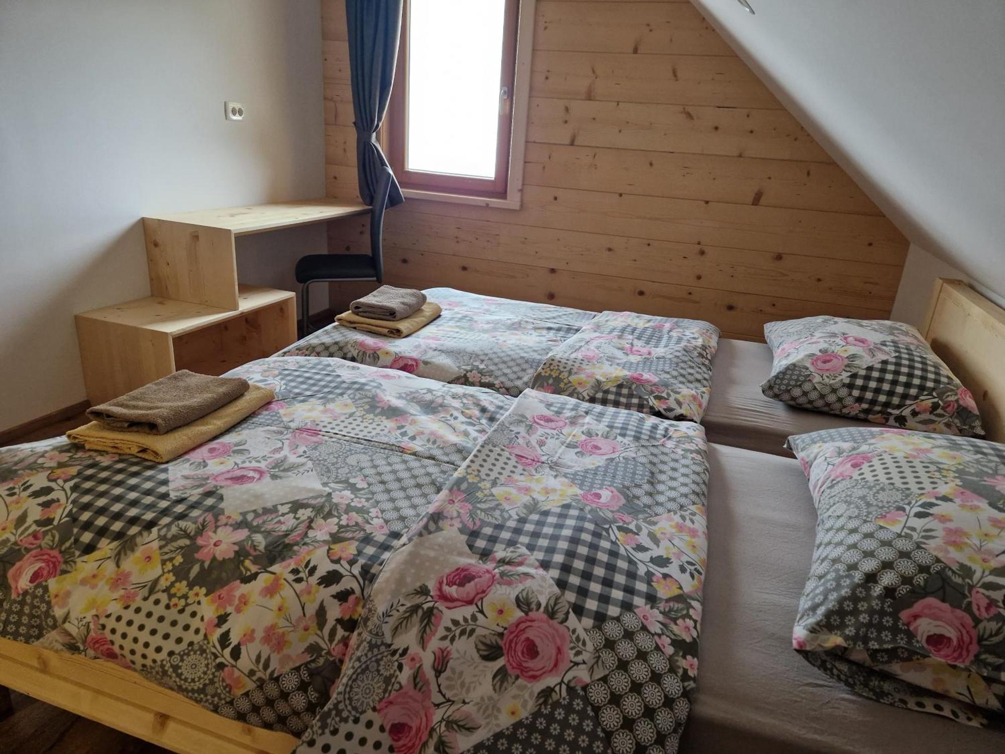 Guest House Pr Ambruzarju & Apartments 서클리예나고렌스켐 객실 사진
