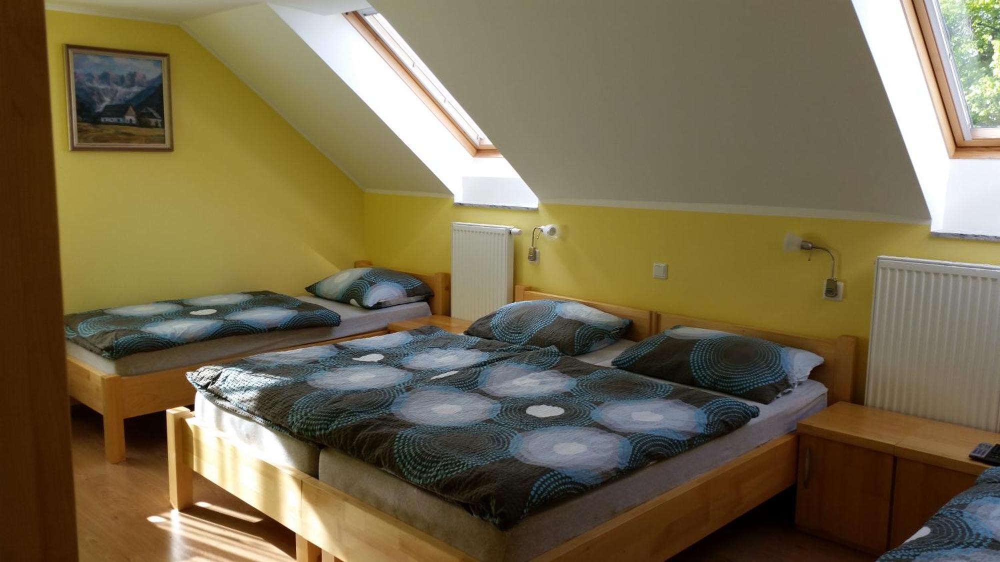 Guest House Pr Ambruzarju & Apartments 서클리예나고렌스켐 객실 사진