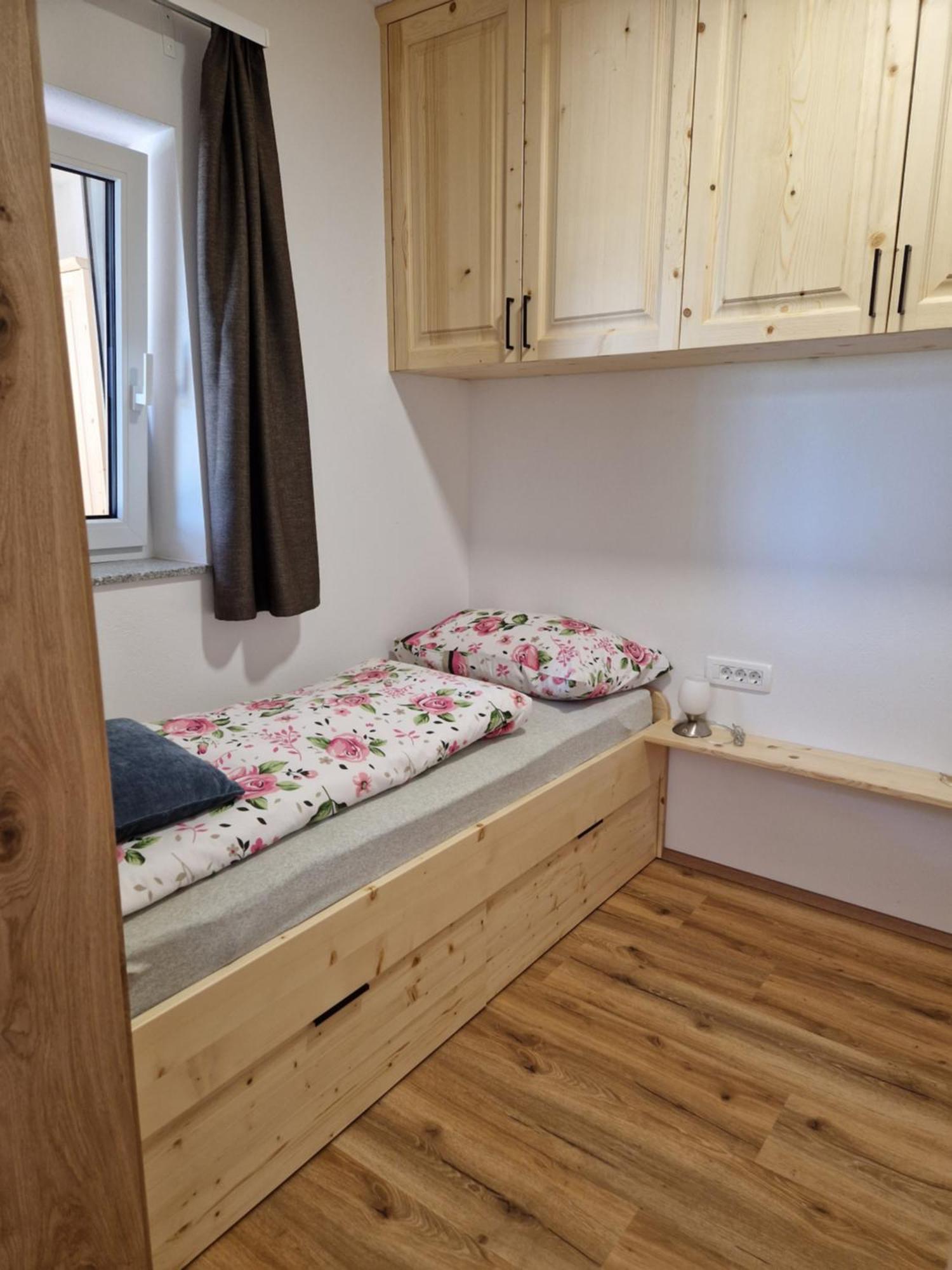 Guest House Pr Ambruzarju & Apartments 서클리예나고렌스켐 객실 사진