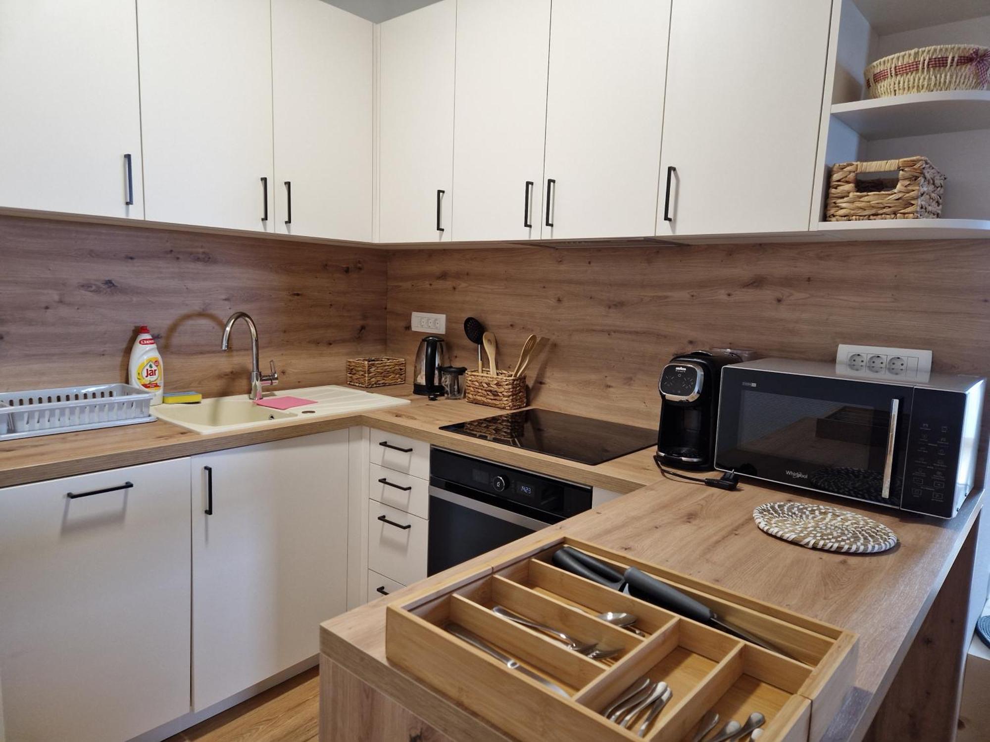 Guest House Pr Ambruzarju & Apartments 서클리예나고렌스켐 객실 사진